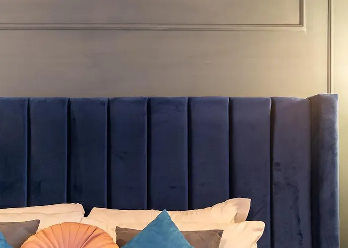 Apartament Piacentino Homes Re Di